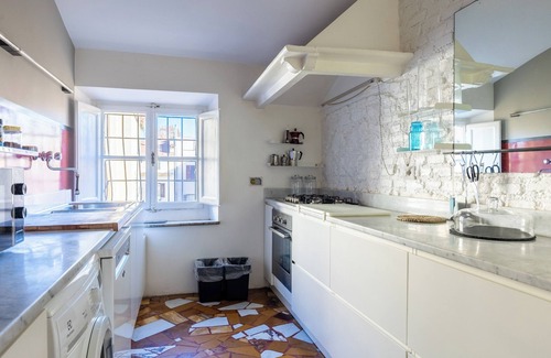 Esquilino Apartment | Spacious apartment in the heart of Rome