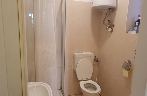 Hundsturm Apartment | Spacious Apartment Near the Center