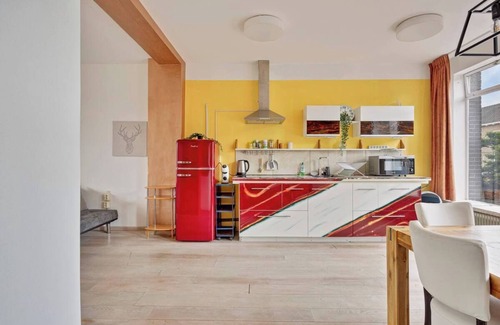 Municipality of Eindhoven Apartment | Spacious Apartment with Roof Terrace in Eindhoven