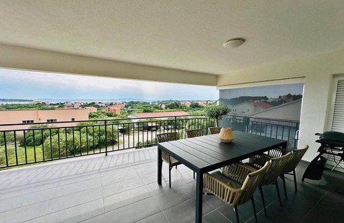Banjol Apartment | Spacious apartment with wonderful sea view