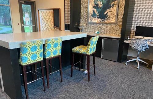 College Park Apartment | Spacious Apartments in The Woodlands, TX