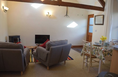 Woolfardisworthy House | Spacious barn conversion perfect for exploring the North Devon & Cornwall coast.