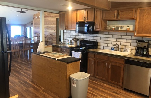 Eastpoint House | Spacious Bayfront 3BR 3BTH - 5 minutes from St. George Island