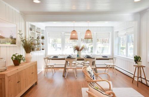 East Falmouth House | Spacious Beach House 6 Min Walk to Beach