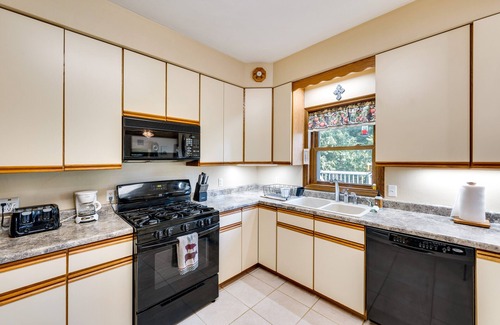 Beloit House | Spacious Beloit Retreat: Close to Parks & Trails!