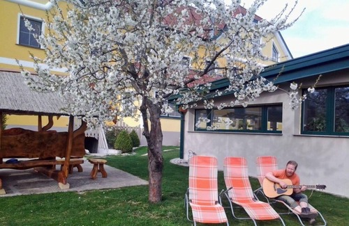 Sarling Apartment | Spacious, brand new vacation apartment on a family farm