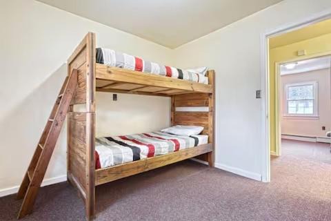 Waynesboro House | Spacious Cabin - Mountain Lodge on 35 Acres