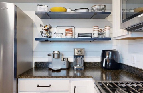 College Station Apartment | Spacious Central Charm