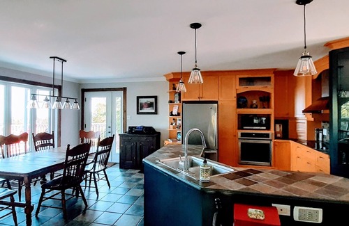 Saint Irenee Ski Chalet | Spacious Chalet with St-Lawrence River View and Spa in Charlevoix, for 2 to 8