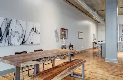 South Central Houston Condo | Spacious Condo in Museum district near medical center