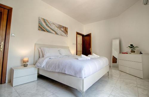 Is-Swatar Apartment | Spacious Corner Maisonette - Blessings