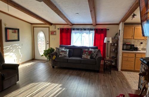 Cairo House | Spacious Cozy Getaway ! King Bed, Game Room, Out Door Patio