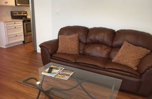 Bloomington Condo | Spacious downtown delight, campus access