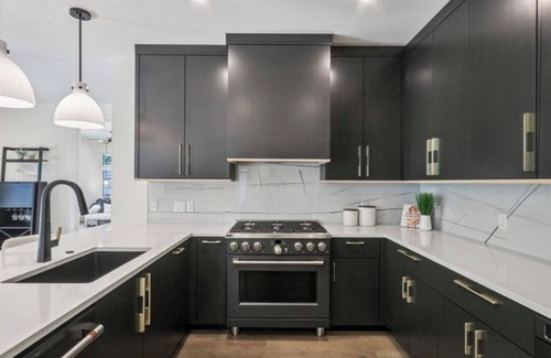 Allandale House | Spacious Elegant Escape in Prime Austin