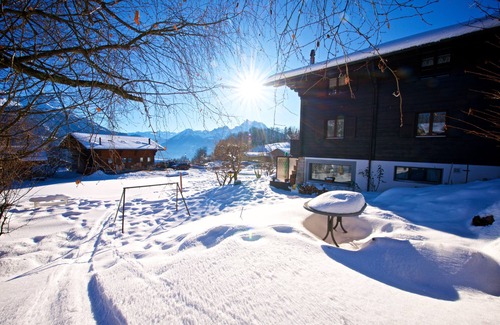 Huemoz Apartment | Spacious family chalet near Villars