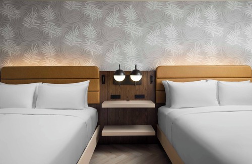 Los Angeles Hotel | Spacious Family Escape | 2 Pet Friendly Rooms! Pool, Gym, Shuttle Service!