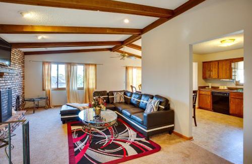 Brooklyn Park House | Spacious Family Home 11 Mi to Dtwn Minneapolis!