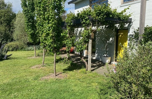 Mount Eliza House | Spacious family stay near Peninsula beaches and wineries