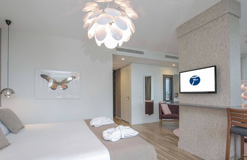 Wageningen Hotel | Spacious Family Stay | Wellness Access & Outdoor Adventure | Valley, Forest Site