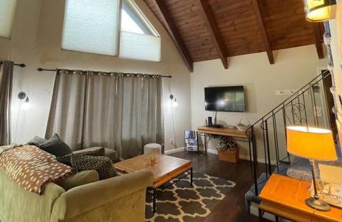 Pioneer Village House | Spacious family home on the Meadow Monthly Only
