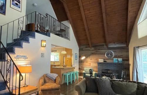 Pioneer Village House | Spacious family home on the Meadow Monthly Only