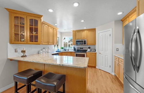 Washington Terrace House | Spacious & Fun Family Retreat ~ Game Room ~ Patio!