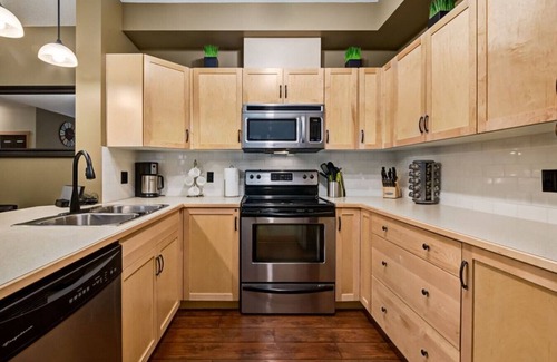 Canmore Condo | Spacious Getaway near Banff w/Heated Pool!
