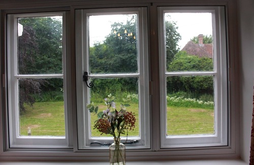 Didcot Apartment | Spacious Grade 2 Listed 2 bedroom apartment in South Oxfordshire village