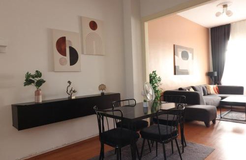 Asmali Mescit Apartment | Spacious & Historic 2BR in Central Taksim
