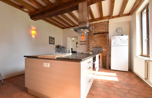 Sormery House | Spacious holiday home in Sormery with pool
