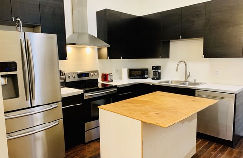 Faubourg Lafayette House | Spacious home - 4 Blocks to Streetcar and St. Charles