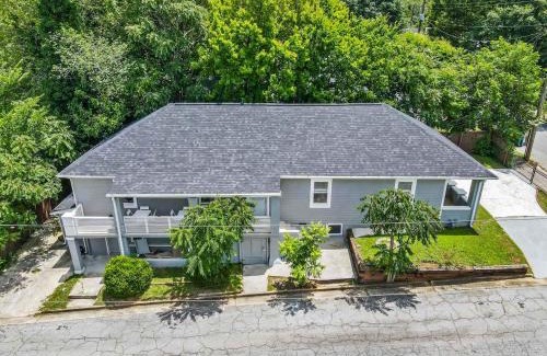 Pittsburgh House | Spacious Home Near Zoo Atlanta l Sleeps 12 Includ