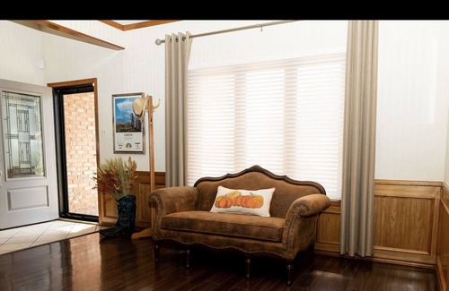 Lubbock House | Spacious home with huge projection screen 8’x12’ in basement. 5 person hot tub.