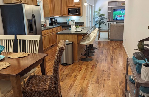 Clemson House | Spacious house for groups-3 mi from CU! Across from Patrick Square!