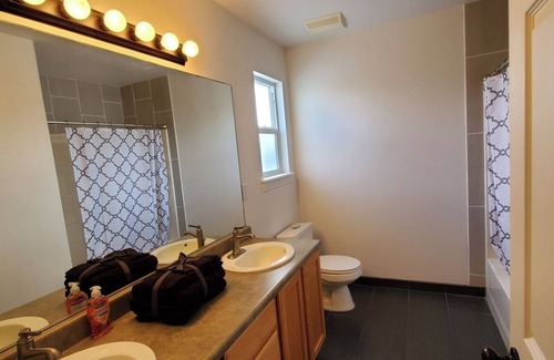 West Valley City House | Spacious House Near SLC Airport
