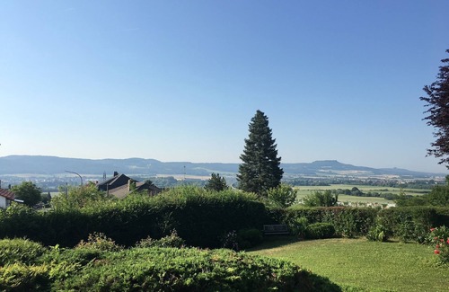 Lichtenfels House | Spacious house with garden and magnificent views of the Upper Main Valley