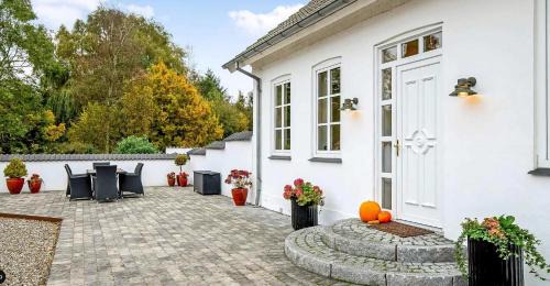 Middelfart Villa | Spacious House With Room For Relaxation And Play