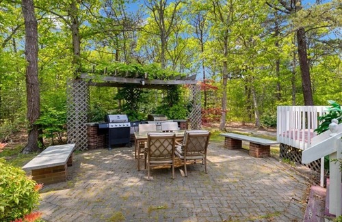 Cotuit House | Spacious Lake House for Large Groups w Private Acre+ short path to Lake