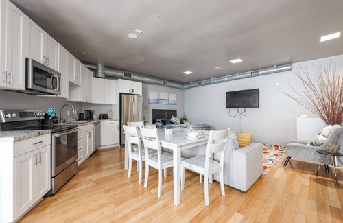 Cortez Hill Apartment | Spacious Loft near Gaslamp/Little Italy in Downtown San Diego