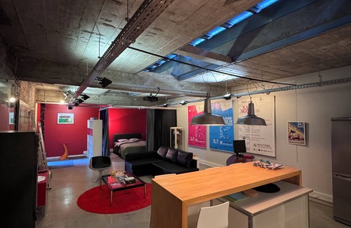 Liege Apartment | Spacious loft, private parking, courtyard and terrace. Pets welcome!