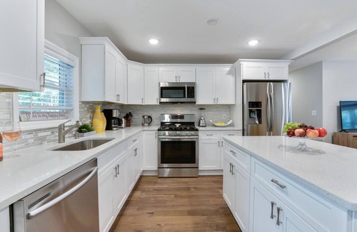 Lawrenceville House | Spacious Luxury 4 BR Home minutes to Princeton