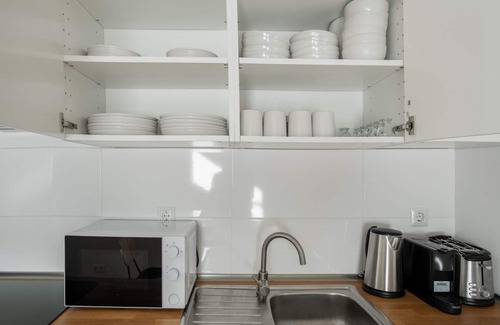 Mitte Apartment | Spacious Mitte 2BR nr Humboldthain, by Blueground