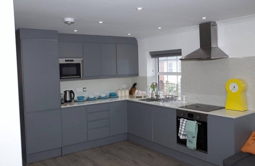 Reading Apartment | Spacious Modern 2 Bed Flat in City centre
