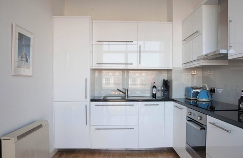 The Liberties Apartment | Spacious, modern 2-bed in Temple Bar with views across the City
