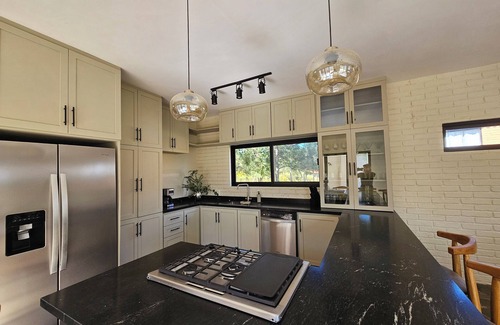 Tapalpa House | Spacious Modern/Ruatic 4-bedroom house in tranquil Tapalpa.