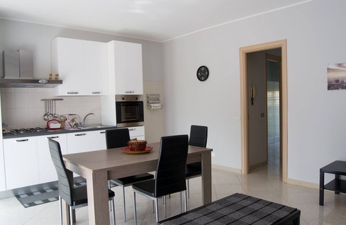 Fondachello Apartment | Spacious newly renovated apartment a few steps from the sea