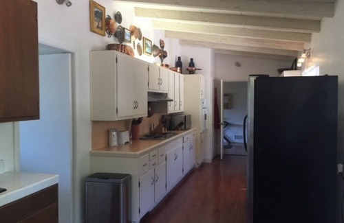 Hatton Fields House | Spacious Ocean View Single Level Mid-Century Secluded Home