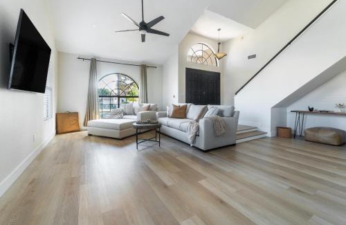 Arrowhead Ranch House | Spacious Pet Friendly 5br with Pool In Glendale