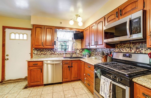 Wilkinsburg Cottage | Spacious Pittsburgh Rental: Walk to Frick Park!
