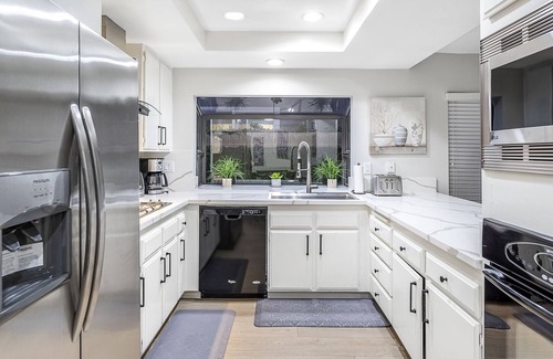 Northwood House | Spacious & Private 4 Bed Home in Northwood, Irvine